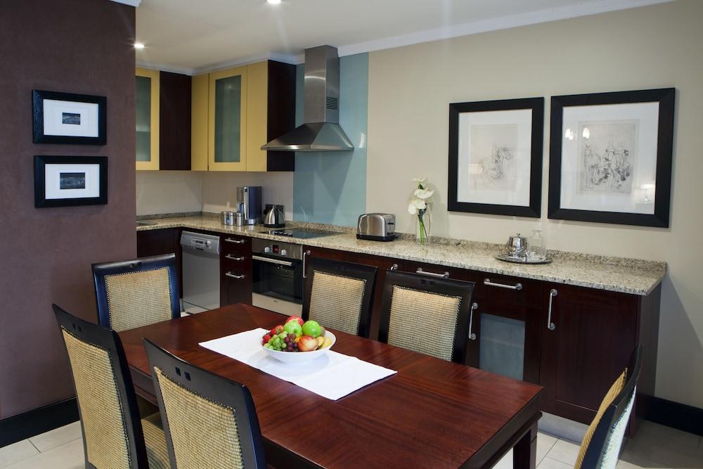 Raphael Suites Йоханесбург Екстериор снимка