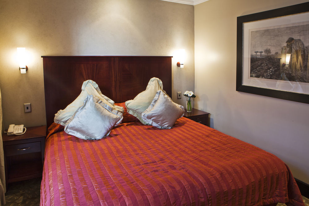 Raphael Suites Йоханесбург Екстериор снимка