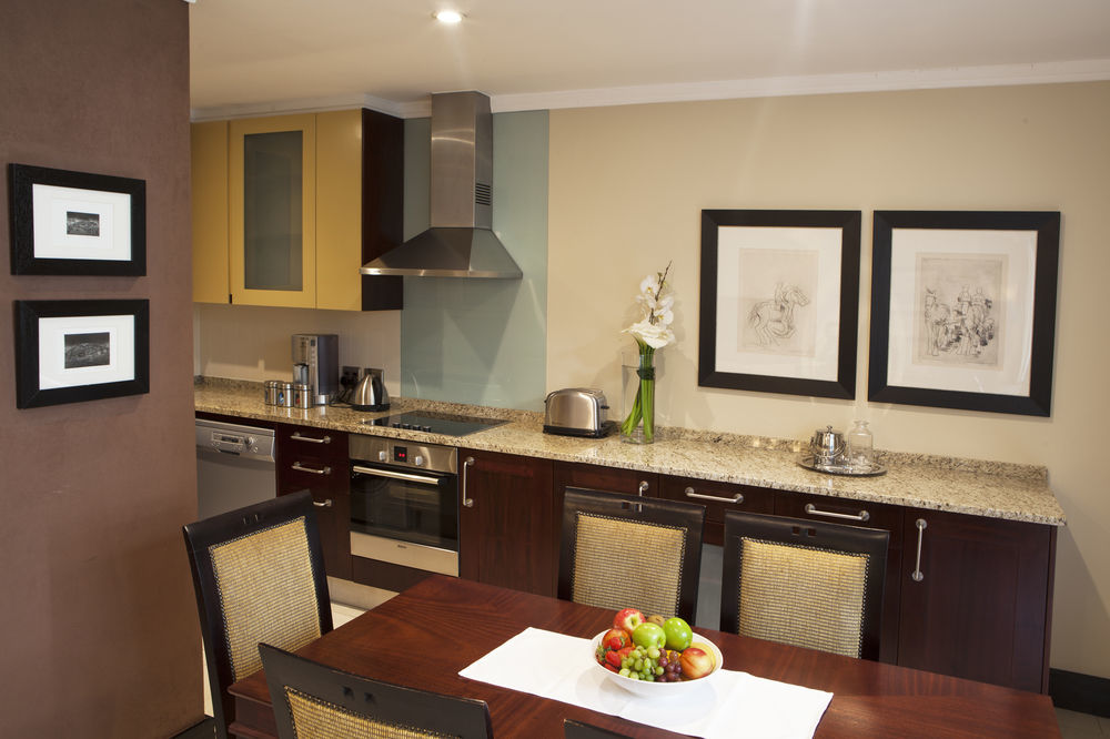 Raphael Suites Йоханесбург Екстериор снимка