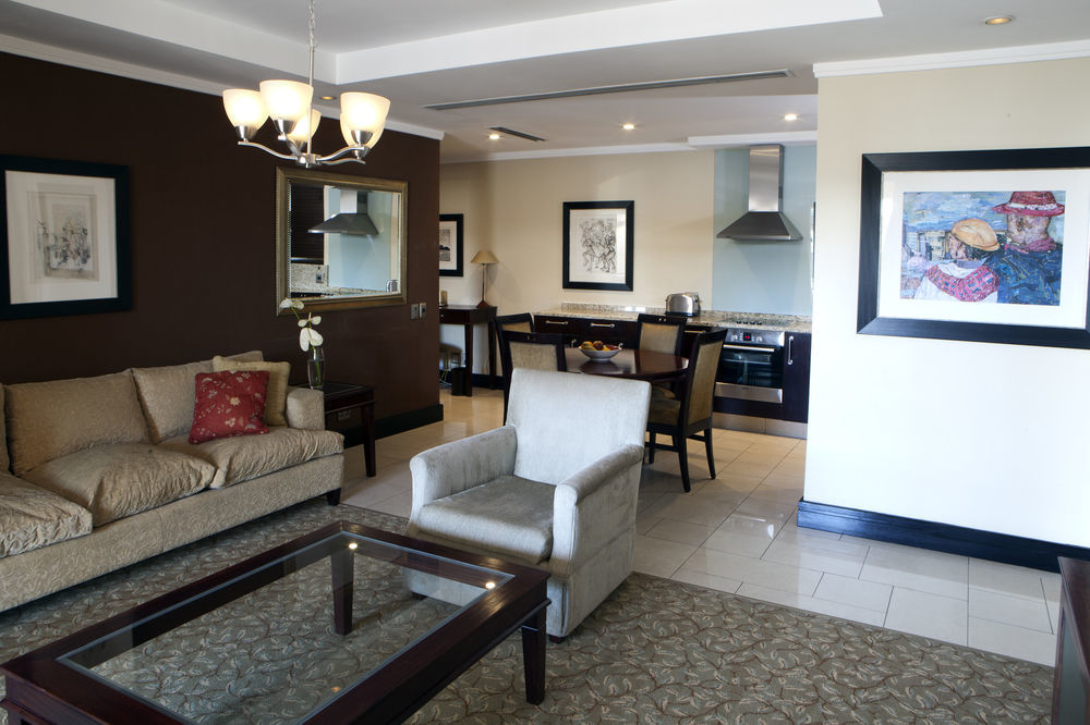 Raphael Suites Йоханесбург Екстериор снимка